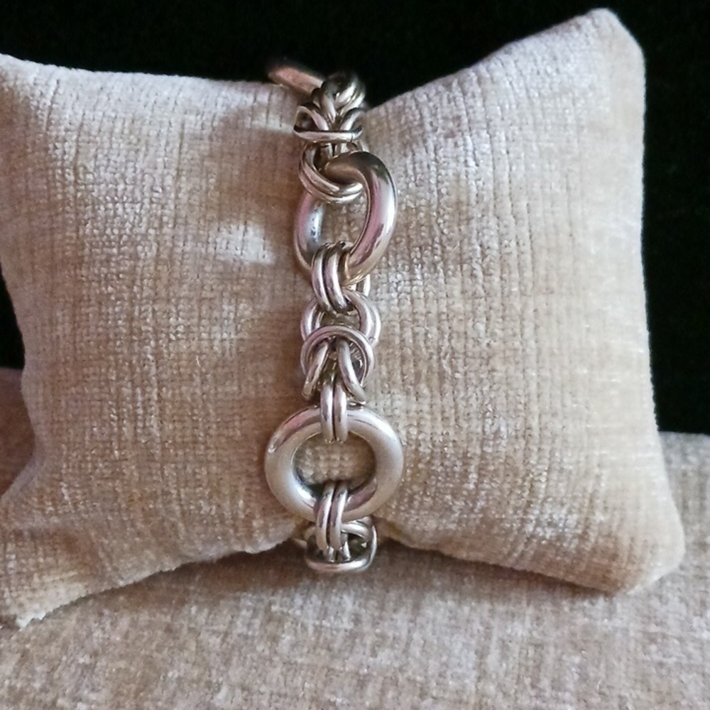 Ellen Tracy Gold Tone Chunky Bracelet